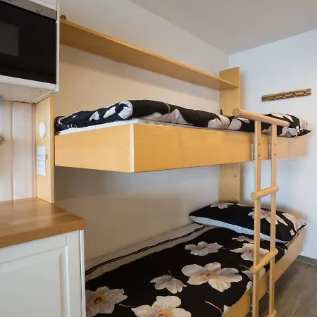 Greppon 107 By Interhome 莱斯克伦斯